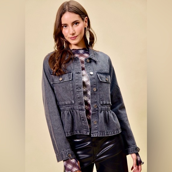 ♥️Hello Gorgeous! SO ME Denim Peplum Hem Front Button Jacket With Pockets - Picture 3 of 9